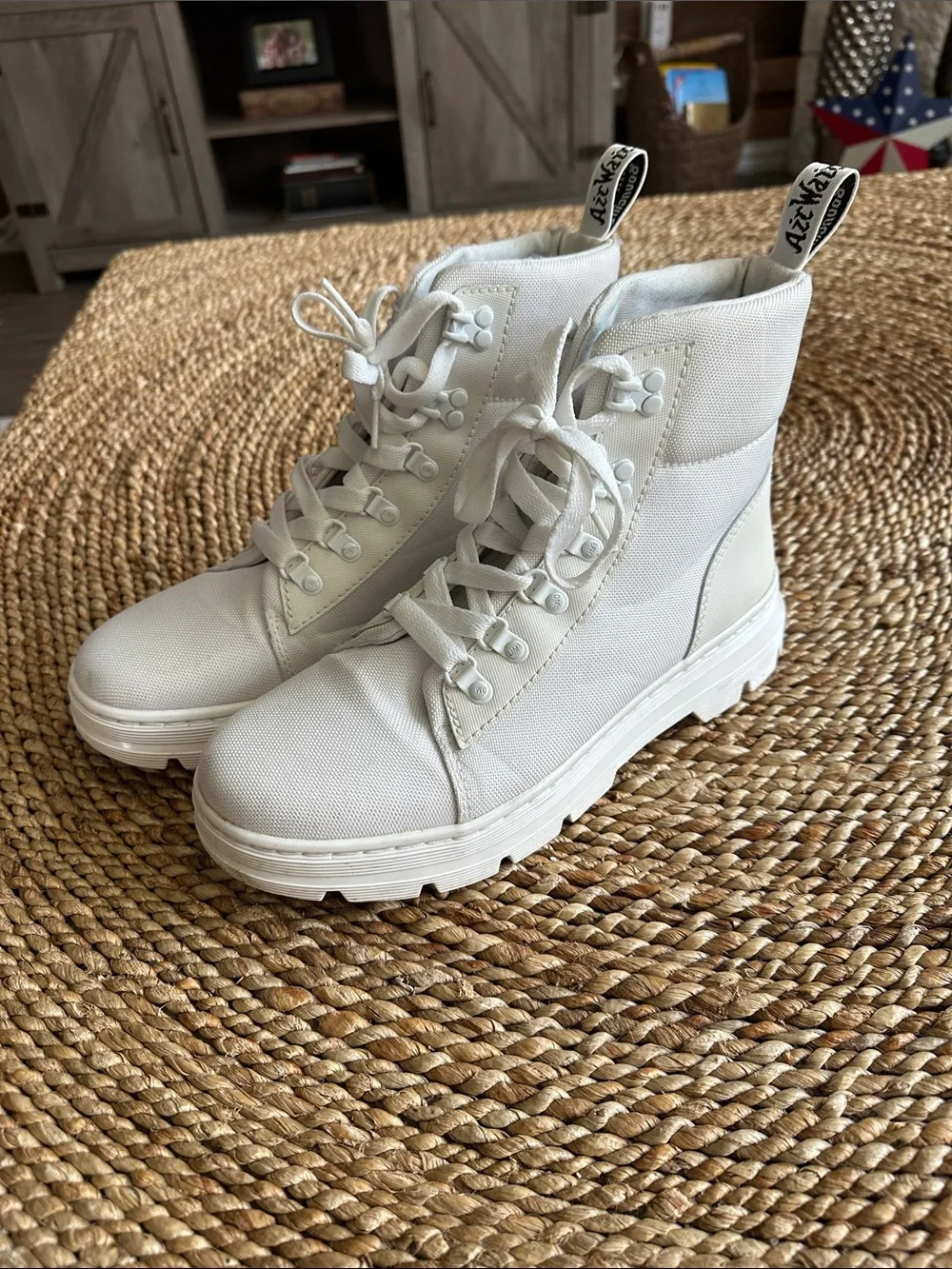 Men’s Dr Martens size 10 Off-White Canvas Lace-Up Combat Boots